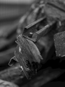 Solving Problems of Keeping Old Fashioned Sweets Fresh