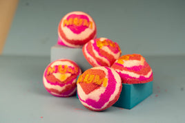 Mum round Bath Bomb